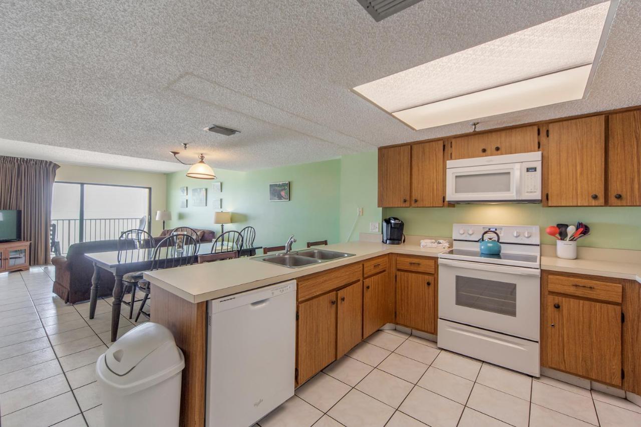 407 Beach Place Condos St. Pete Beach Bagian luar foto