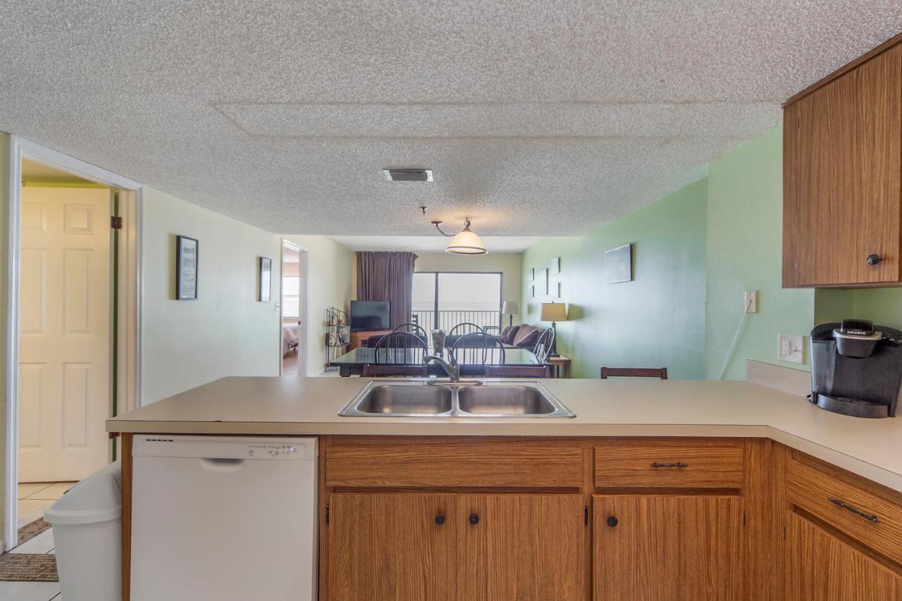 407 Beach Place Condos St. Pete Beach Bagian luar foto